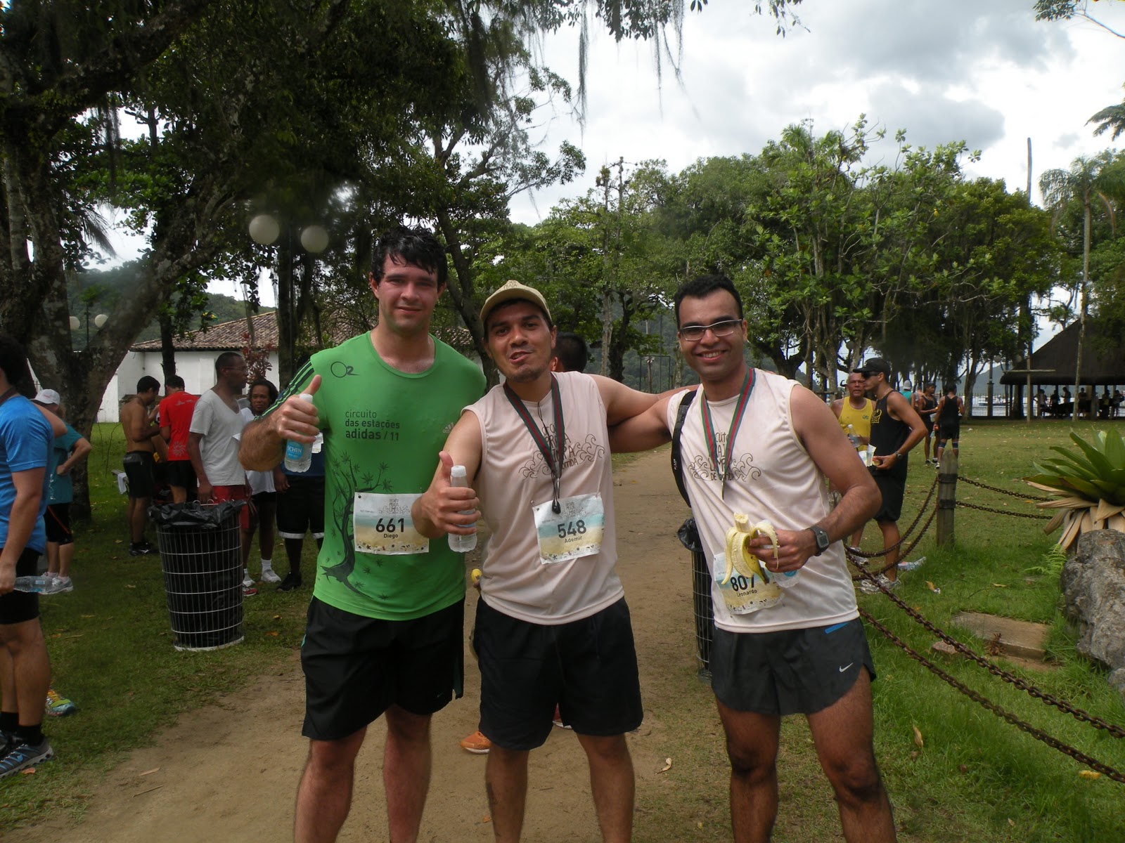 Amigos na Corrida Praia Limpa